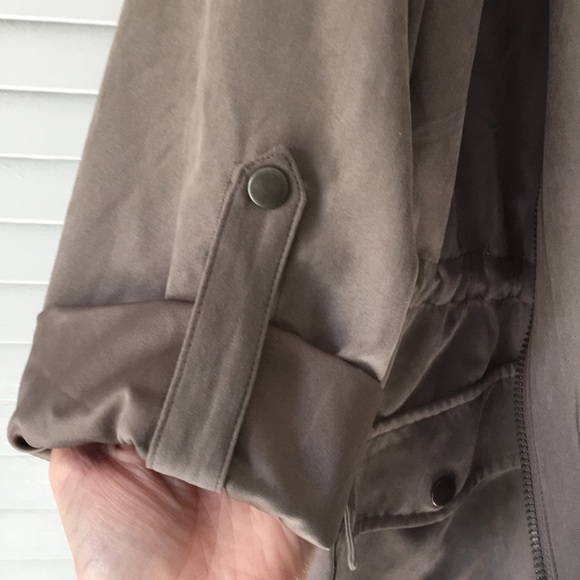 Modern Trench Coat in Dark Greige Color (Size M) - Picture 4 of 7